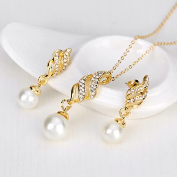 New Women's Bridal Spiral Diamond Pearl Necklace Earrings Two Piece Jewelry Set